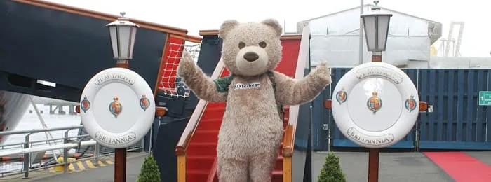 Royal Yacht Britania invites Baxterbear